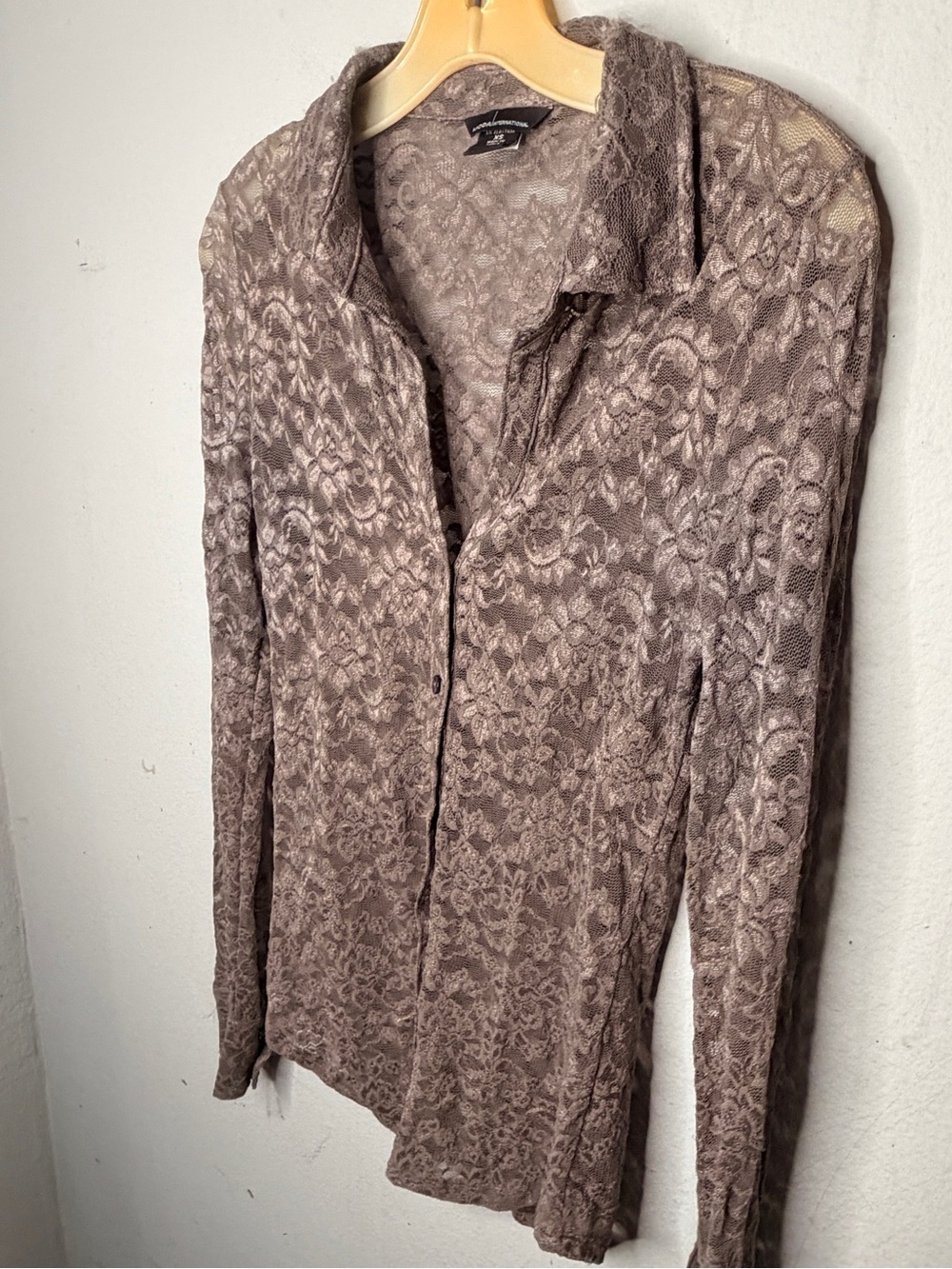 Moda International Lace Top - Picture 2 of 7